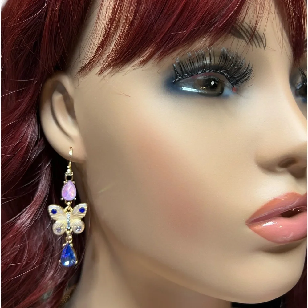 Betsey Johnson NWT Gold Tone Crystal Butterfly Mismatch Drop Earrings (J044) - Picture 2 of 6